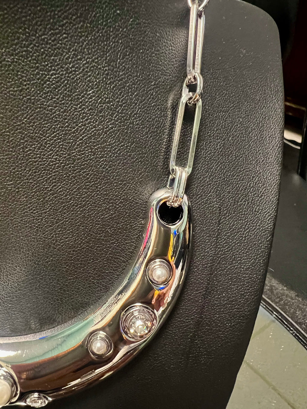 Silver Necklace with a Pearl stone /rhinestone  accent